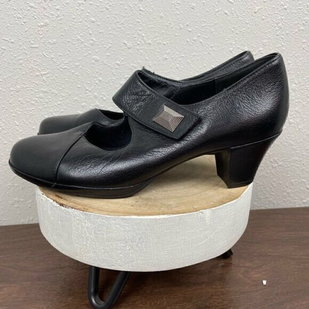 Elegant Black Women's Shoes